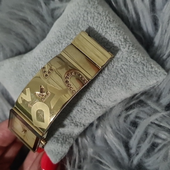 Dkny gold watch bangle 💫 - Picture 3 of 6